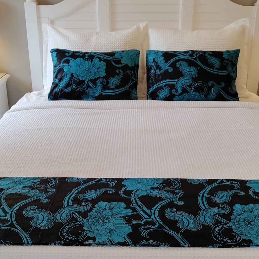Matching Bed scarf, throw pillows, wall art